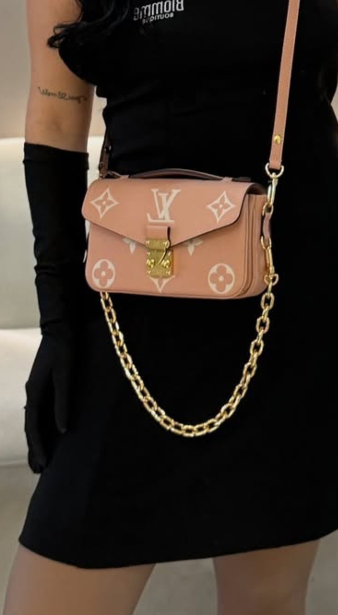 Bolsa Rosê em Couro Tingido - Louis Vuitton