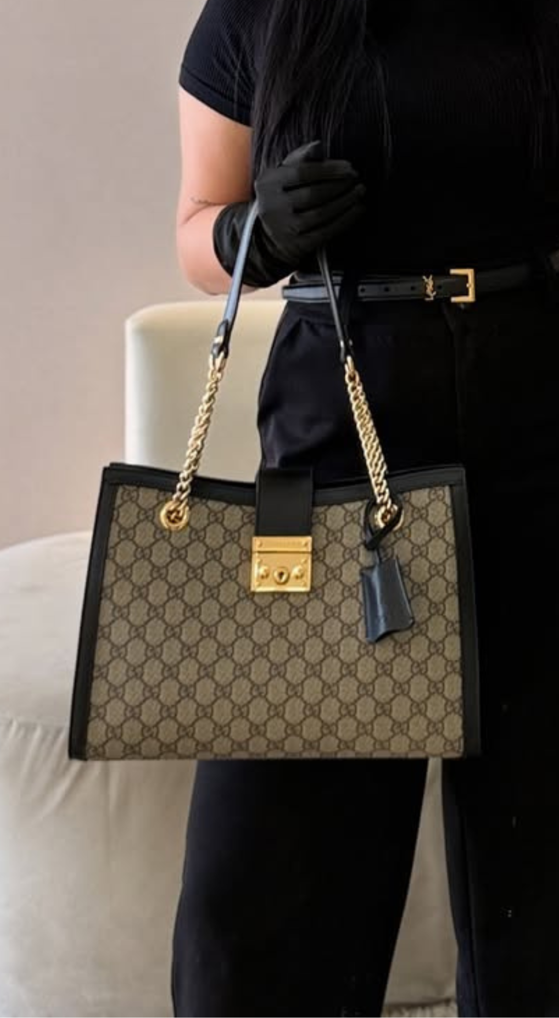 Bolsa Bege e Preta em Couro - Gucci