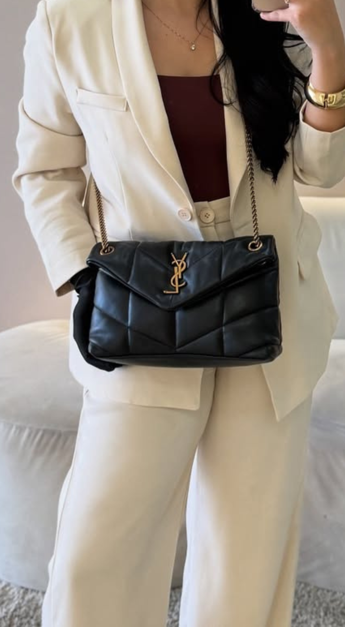 Bolsa Preta em Couro Bordado - Yves Saint Laurent